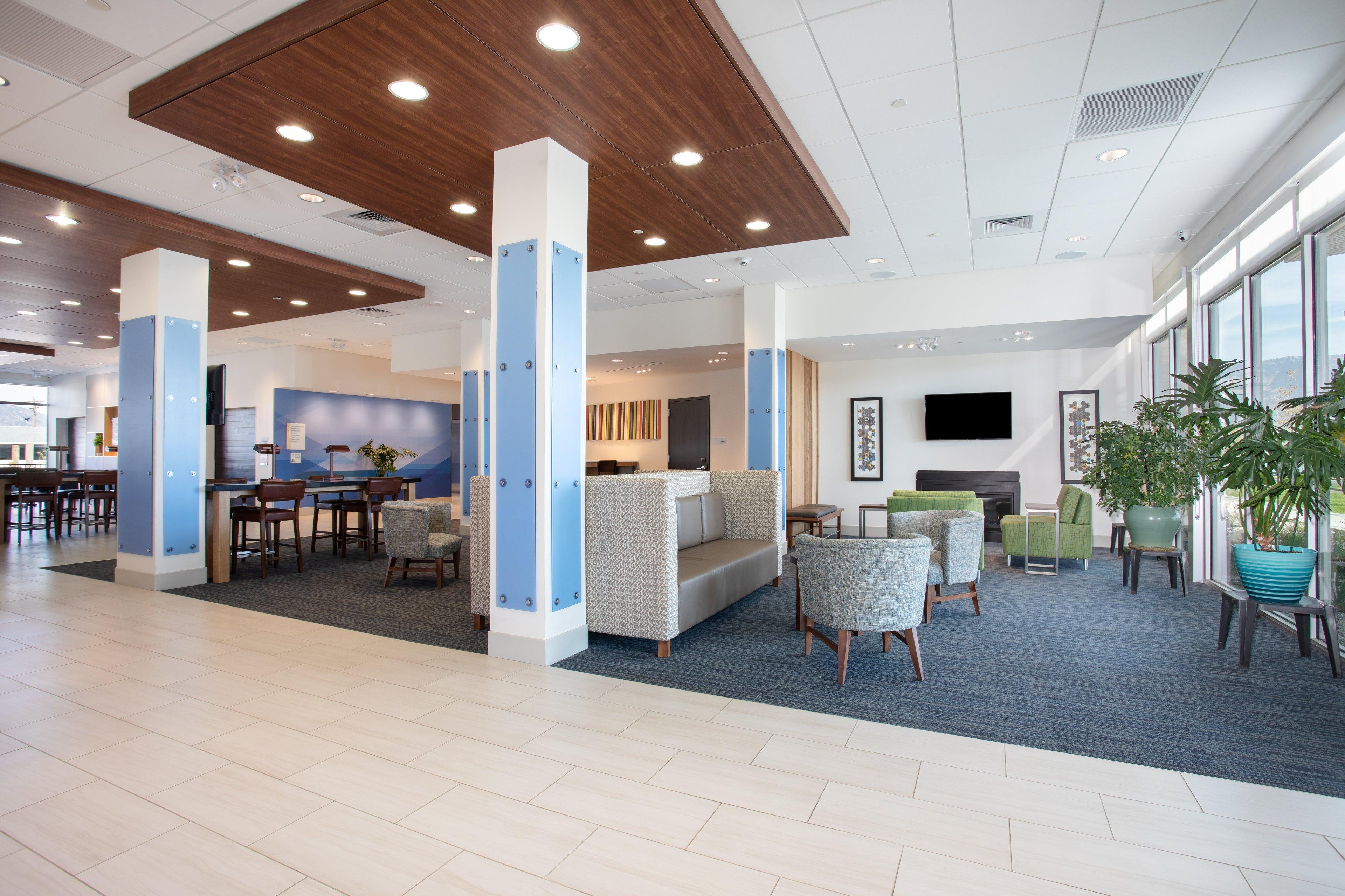 Holiday Inn Express & Suites - Ely By Ihg Экстерьер фото